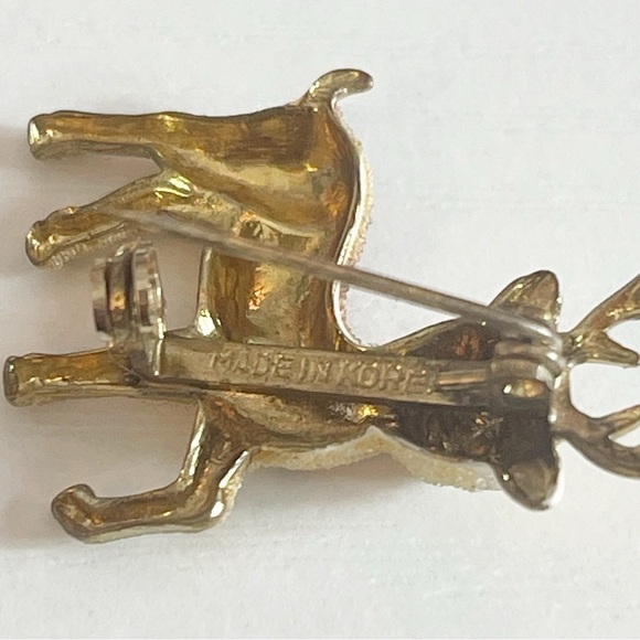 Vintage Tiny Marked Made in Korea Spotted Textured Deer Brooch - Picture 6 of 8